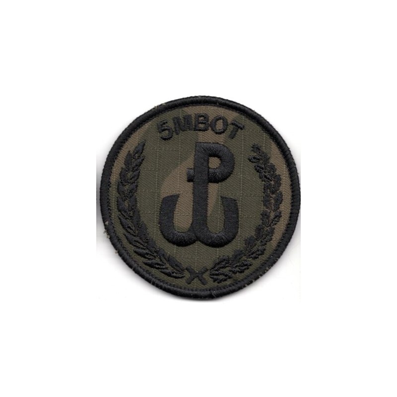 Emblemat 5 PBOT na mundur polowy (wg załącznika do Decyzji Nr77/MON z 10.05.2019 r.)